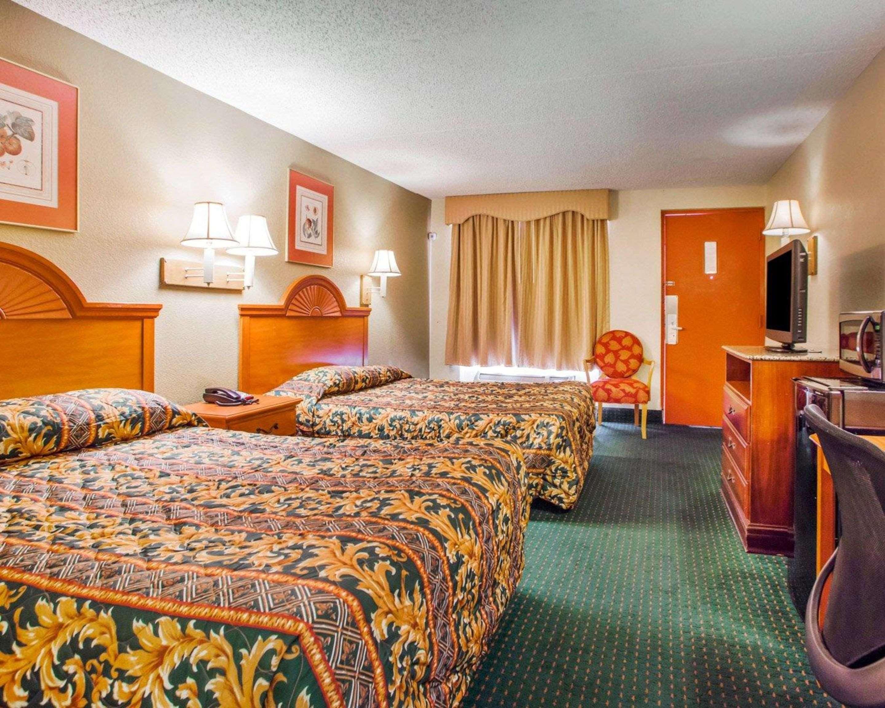 Rodeway Inn Mount Laurel Hwy 73 Esterno foto
